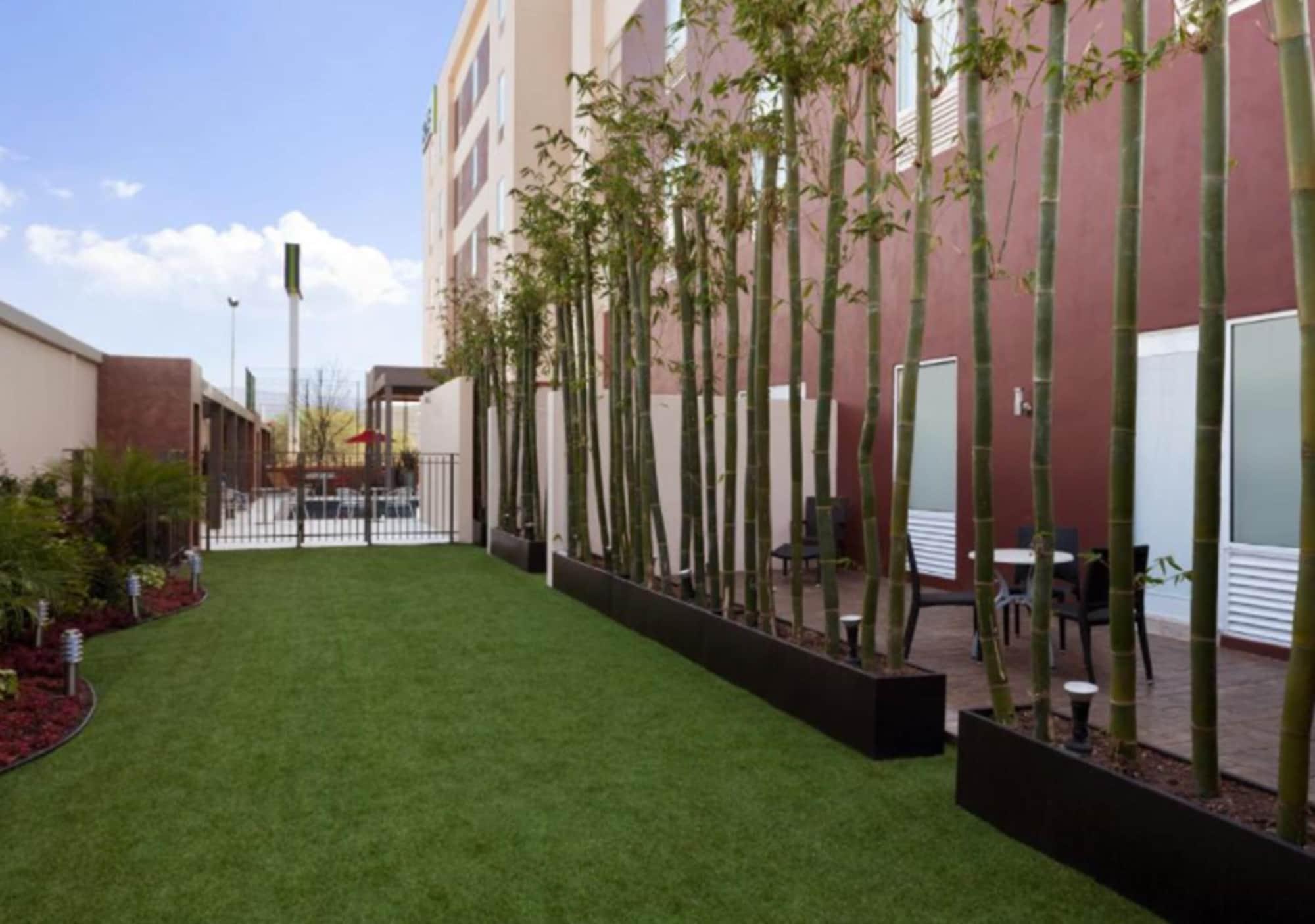Homewood Suites By Hilton Querétaro Exteriér fotografie
